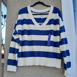 JoyLab Blue & Cream Striped V-Neck Sweater